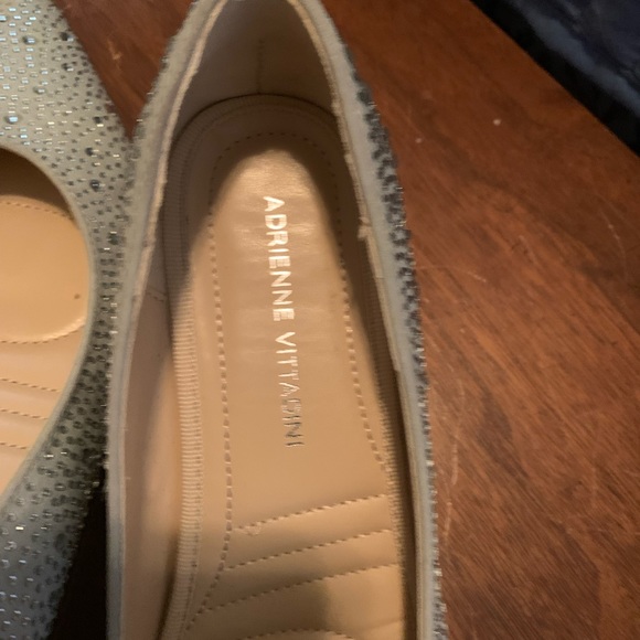 Evening shoes in silver, size 6.5 worn once - Picture 4 of 4